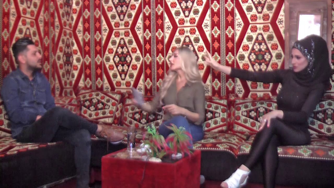 Scoop With Maya المواجهة بين عبدالله عقيل ورملاء نكد