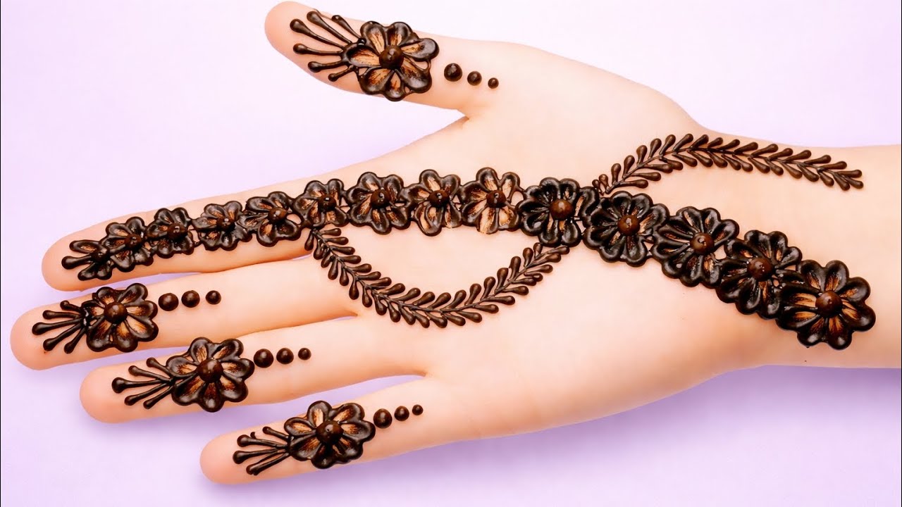 Earbuds se banaen bahut hi pyari pretty trendy mehndi design wali mehandi design easy and simple....