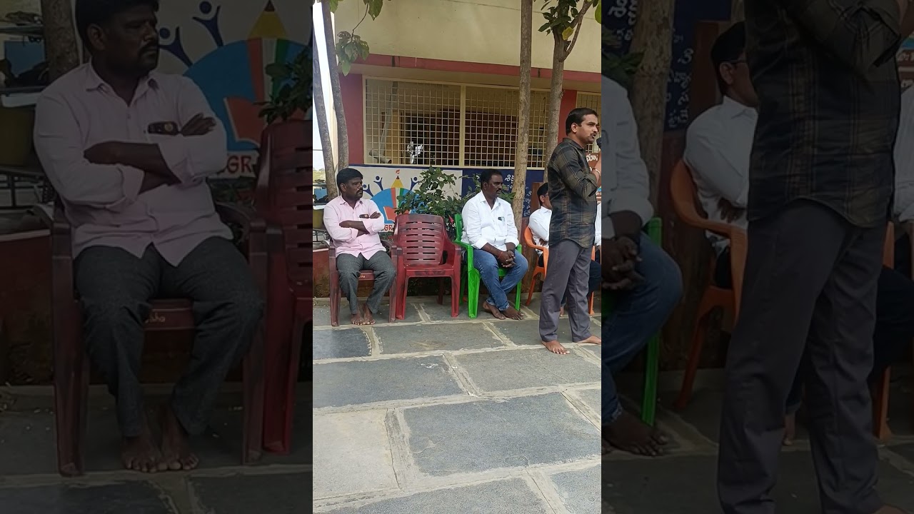 గణతంత్ర దినోత్సవం సందర్భంగా నేను చదువుకున్న మా పాఠశాలలో నా చిన్న సంభాషణ..