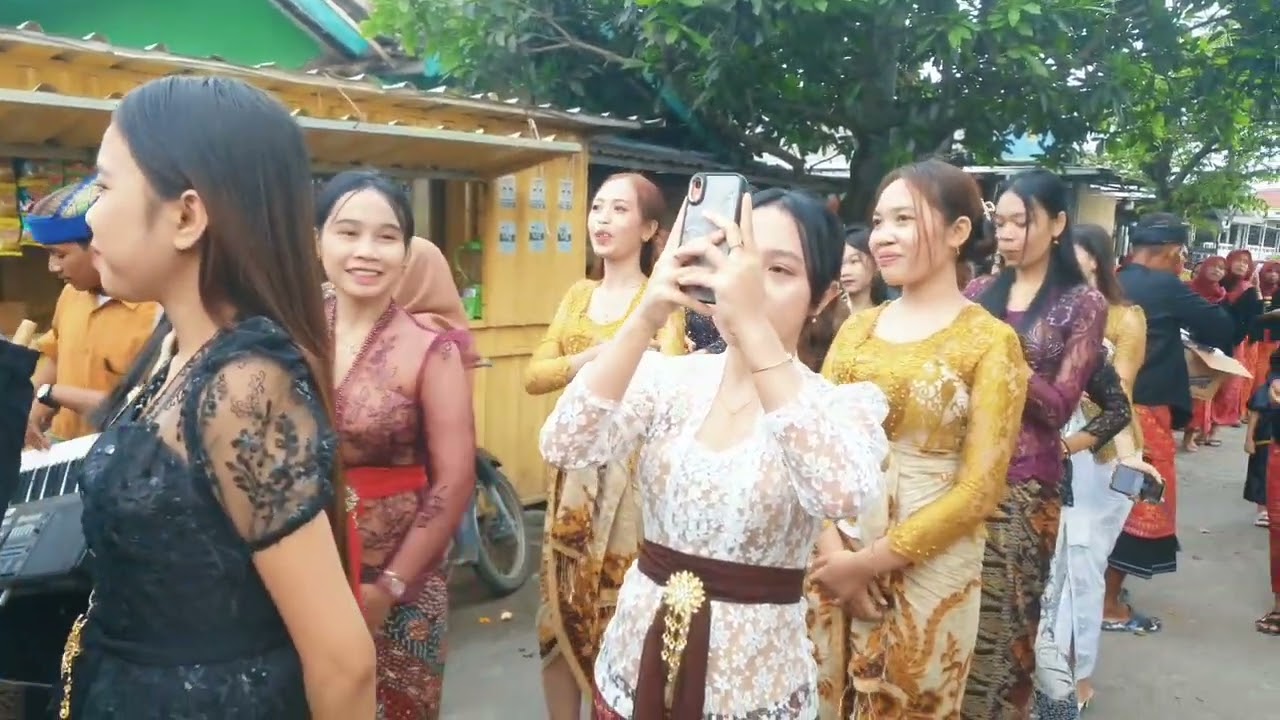 Bebalu dedara tundak 
