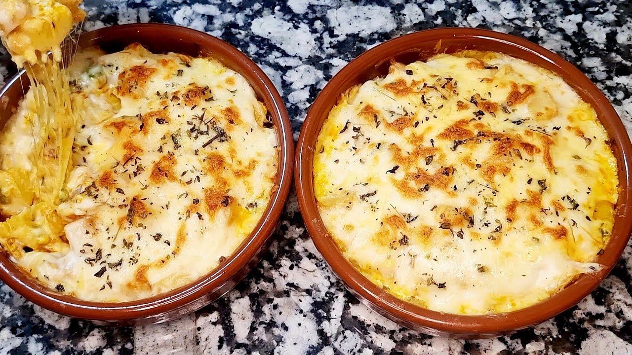 كراتان الدجاج والبطاطس بالبيشاميل.. معلك ولذيذ بزااف متشبعوش منه! 👌