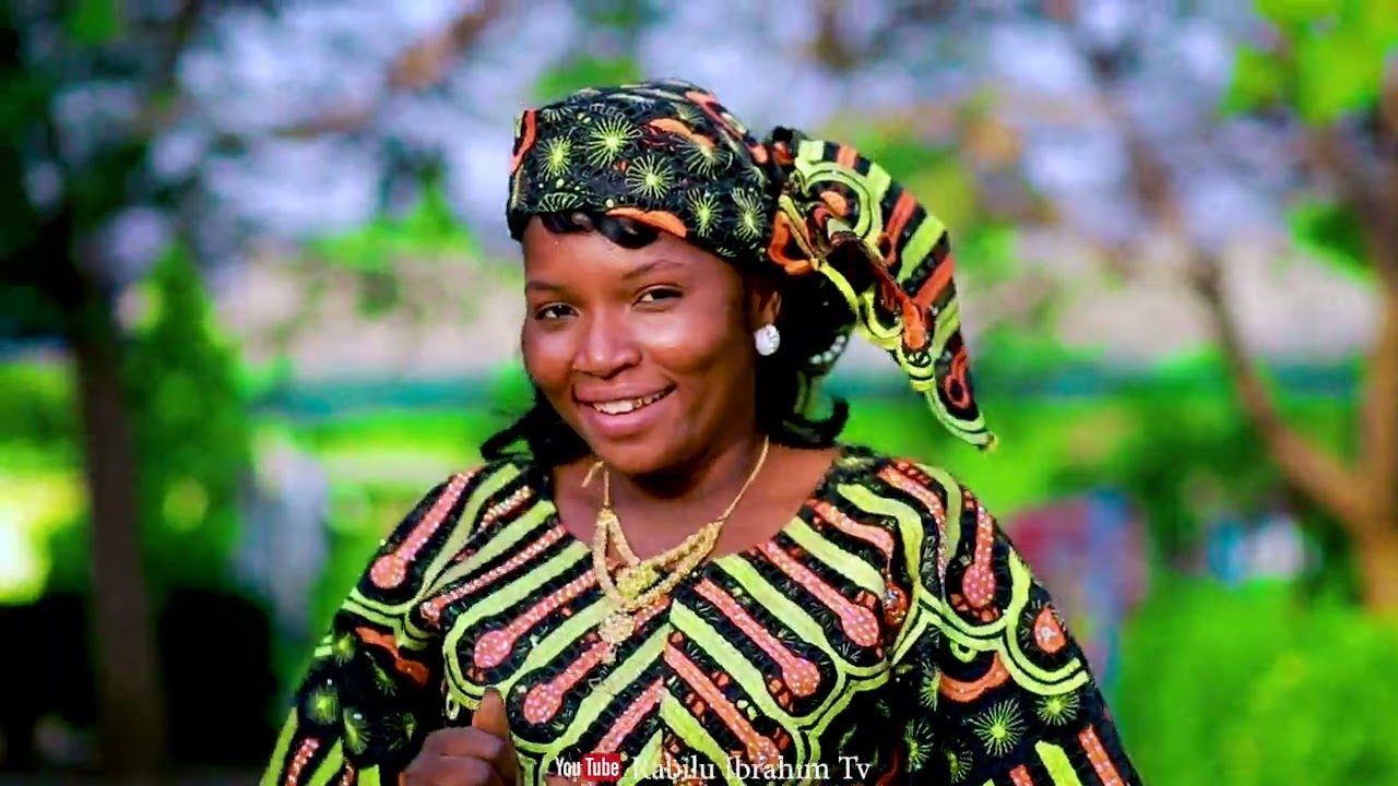 Sabuwar wakar Salisu yaro rabilu matashi tareda aisha kano so subscribe it & s share like it mungode