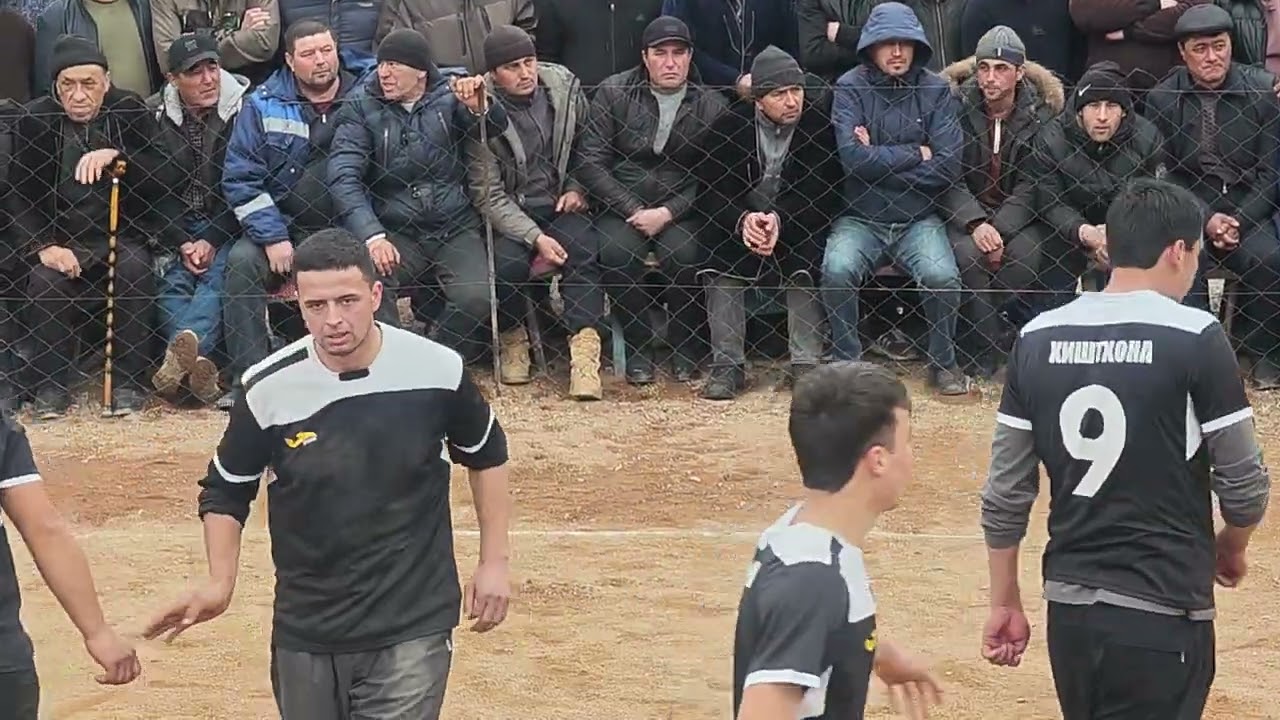 Мусобиқаи ноҳиявӣ дар деҳаи Мулломир оид ба Волейбол. Финал. Хиштхона ва Пунук. Қисми 3.
