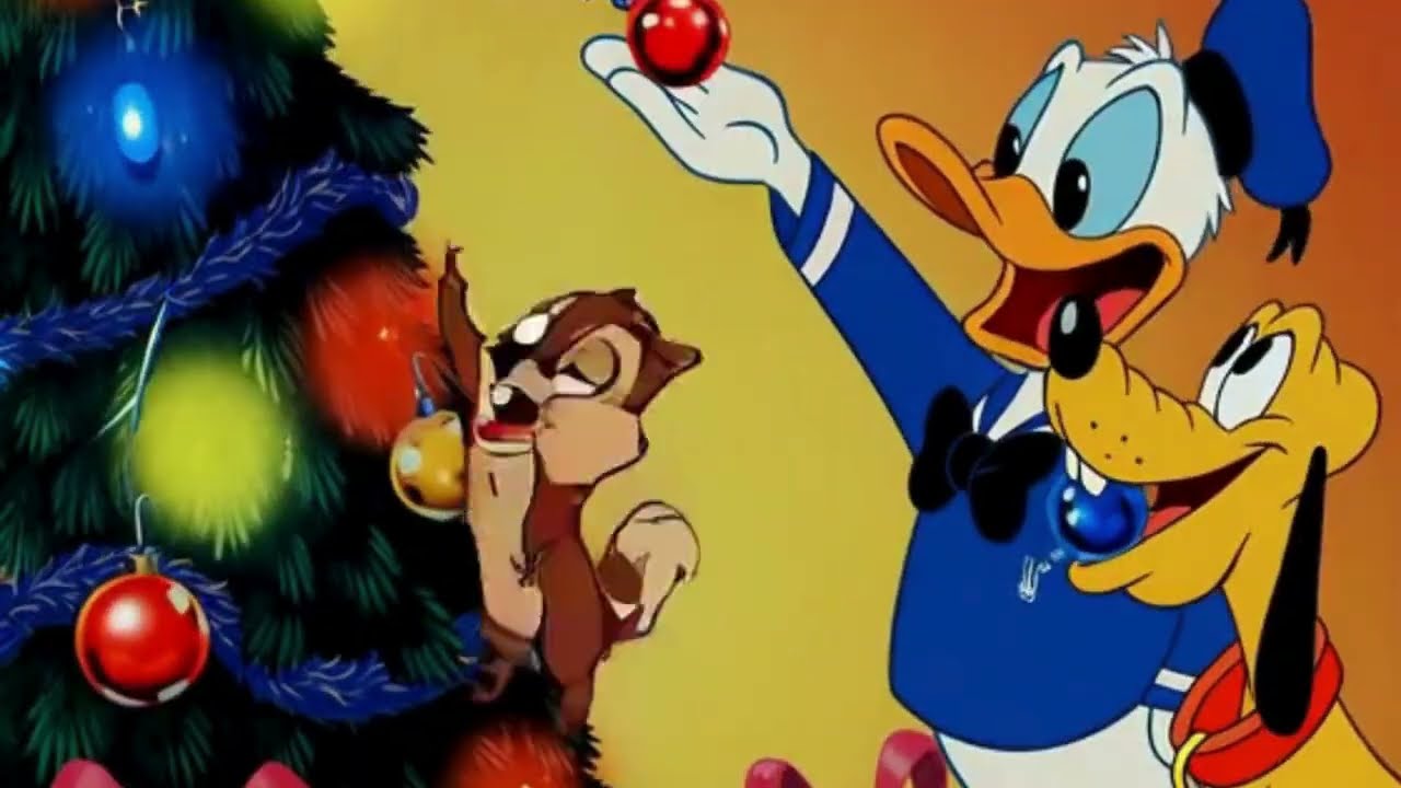Donald Duck's AMAZING Christmas Tree Surprise?