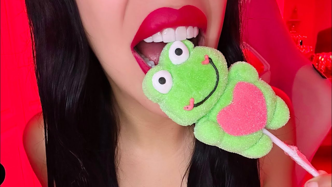 ASMR EATING MARSHMALLOWS✨🌙