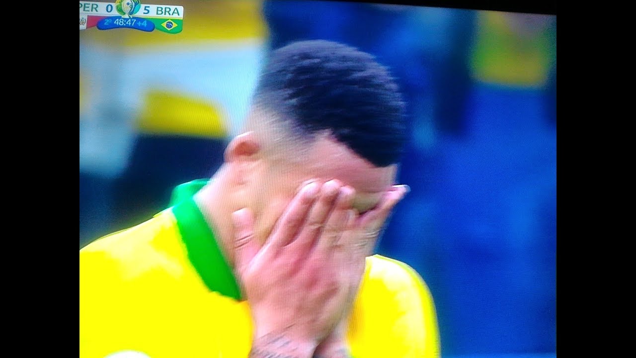 GABRIEL JESUS ERRA PENALTI BRASIIL 5 x 0 PERU 2019