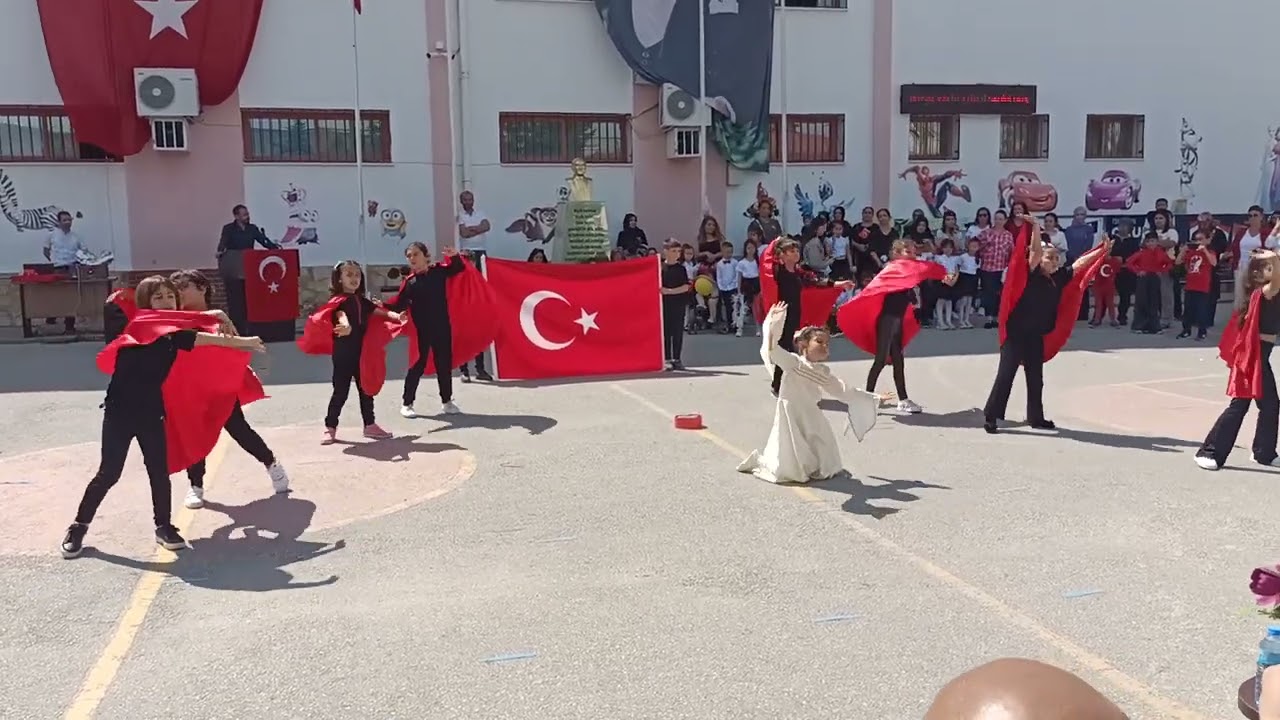 ÇIRPINIRDI KARADENİZ ADLI GÖSTERİ
