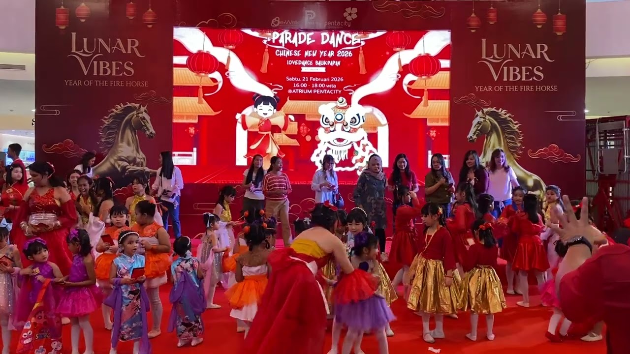 Bagi angpau - imlek 2026 - pentacity mall 
