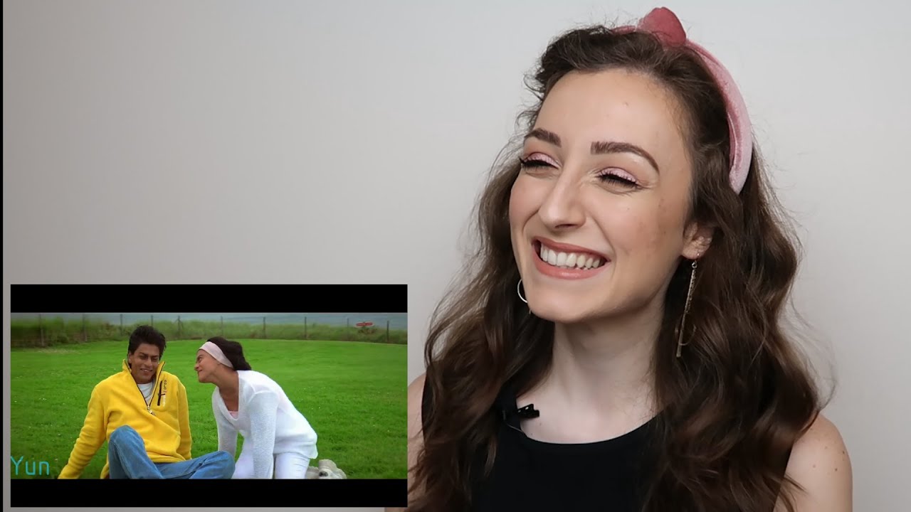Kuch Kuch Hota Hai Title Track | Shah Rukh Khan | Kajol | Rani | Music Video | REACTION