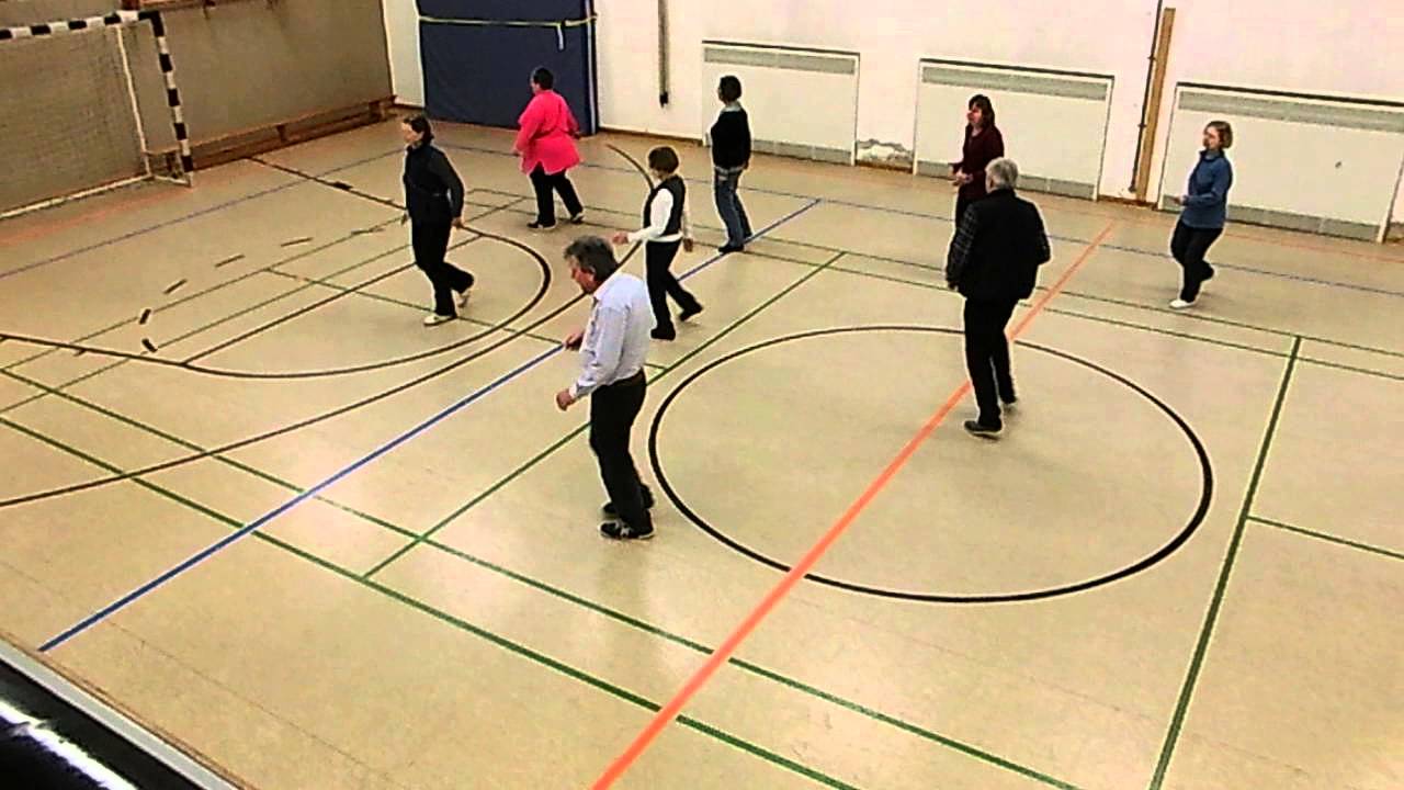 Linedance 32 Counts seniors dancing