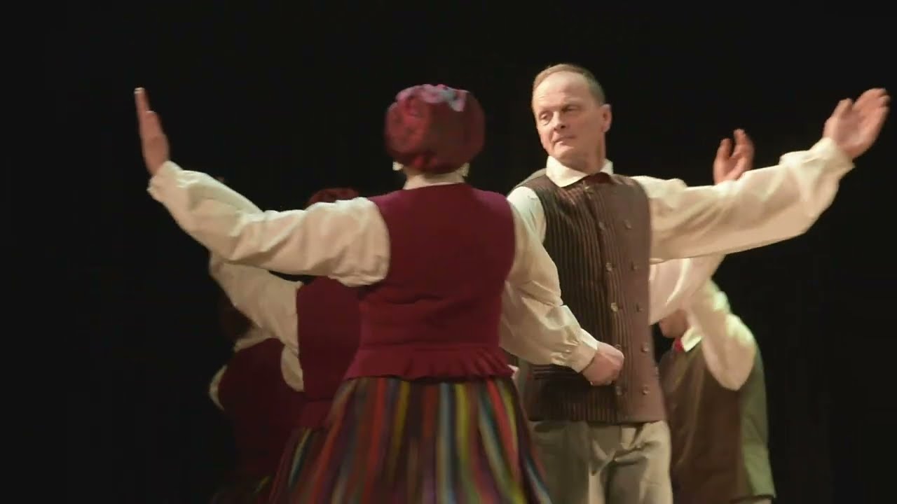 Rotā saulīt',rietēdama -  SDK  ''DRAUDZĪBA'' (Talsu TN, vad Santa Prūse)