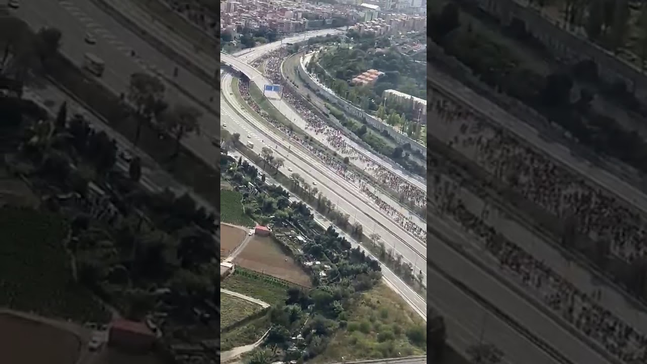 Marxa per la llibertat entrant a Barcelona des de l'helic&ograve;pter