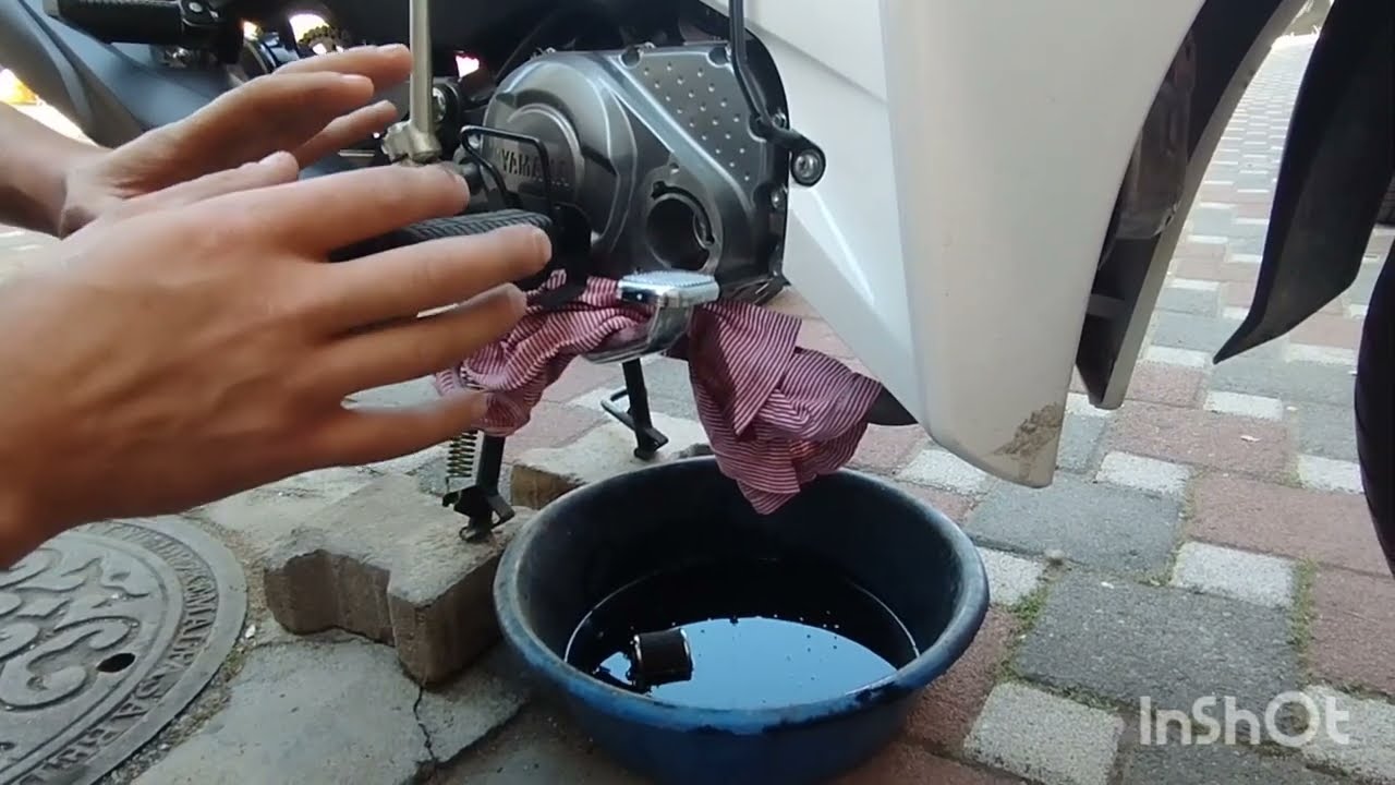 yamaha crypton s tt15 2020 model yağ-yağ filtresi ve zincir bakımı (kanalıma abone olmayı unutmayın)