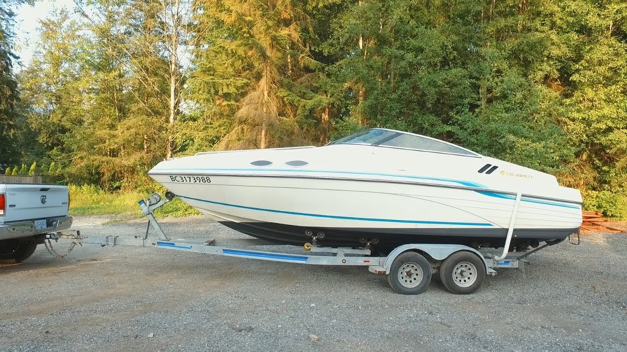 1995 Celebrity 240 Cuddy Cabin Boat walk around