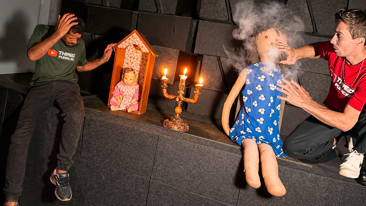 PASSAMOS A PIOR NOITE DA VIDA COM AS BONECAS AMALDI&Ccedil;OADAS - ISSO ACONTECEU