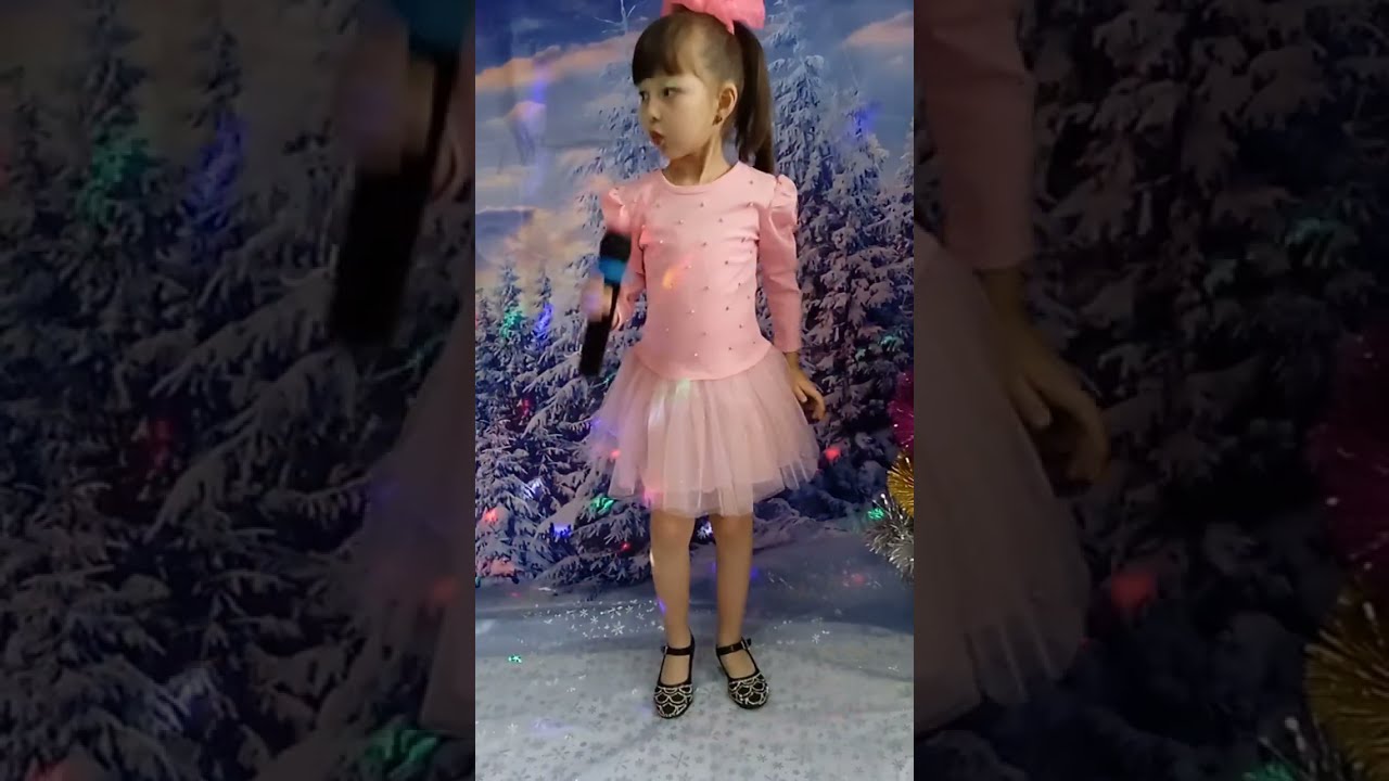 Дарина Алиева 6 лет Новый Год У Ворот