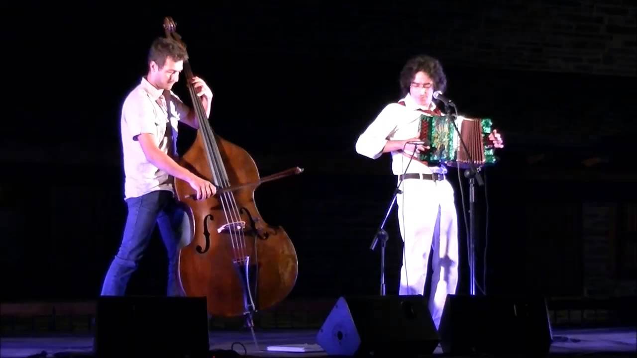 Roberto Lucanero Canto del Maggio e Saltarello