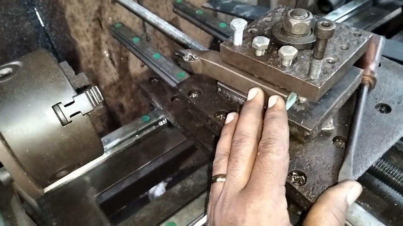 Torno mecânico caseiro, cremalheira estalada e algumas modificações.