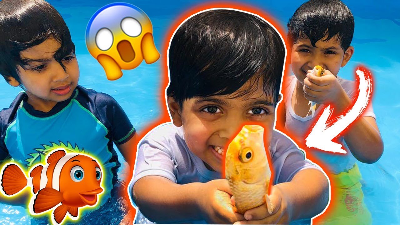 مقلبت حمودي واخوانه وحطيت بالمسبح سمك شوفو وش سوو😍🐟