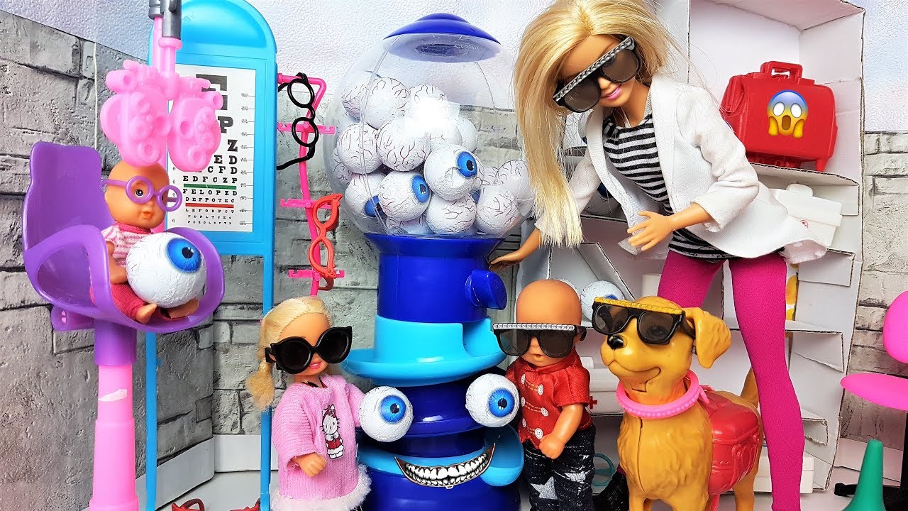 КАТЯ И МАКС ВЕСЕЛАЯ СЕМЕЙКА. МАКС ОПЯТЬ У ОКУЛИСТА #мультики #куклы #doll
