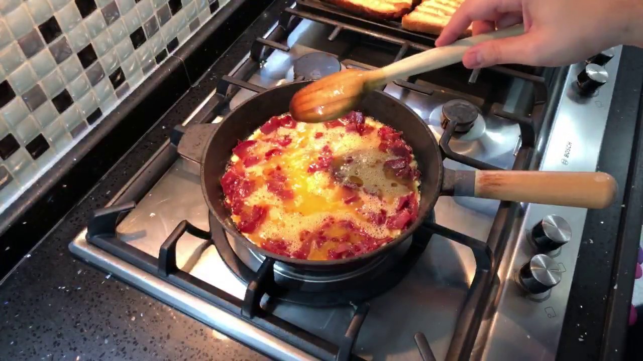 Pastırmalı yumurtayı sıradan yapamazdık