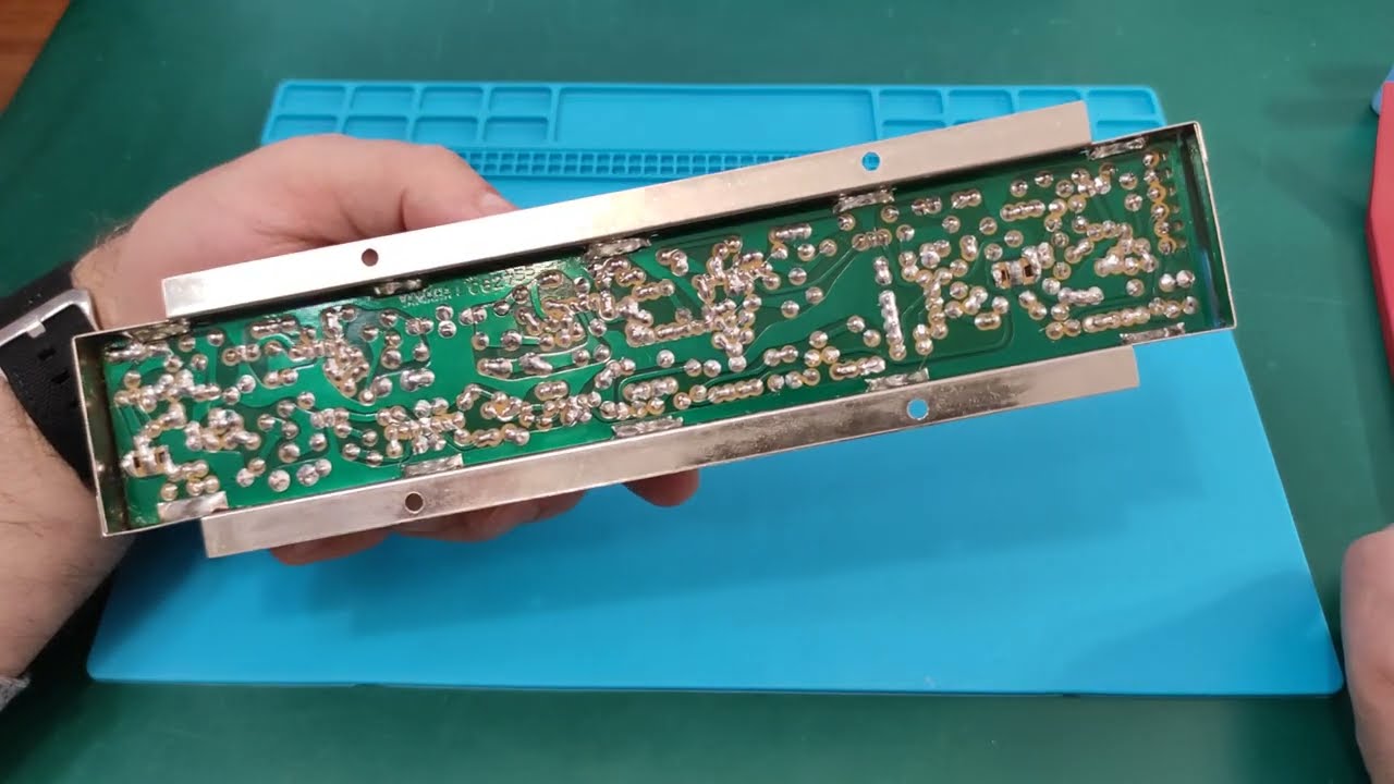 (513#)Tuner Yamaha CT-7000, przyjęcie do naprawy, szybki test parametrów, rzut oka do wnętrza (2).