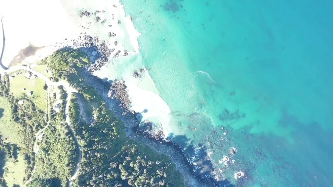 Vuelo en la costa caleta Manquemapu y San Carlos. 