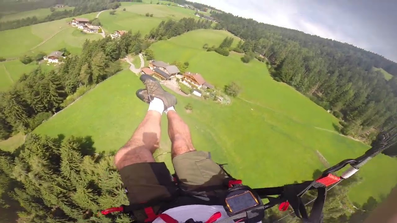 Flying @ Rodeneck #paragliding #südtirol #rodeneck