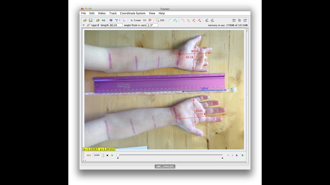 Taking Measurements from a Photo using Tracker (3D Universe)