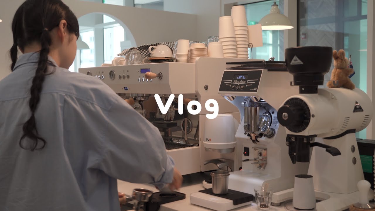 CAFE VLOG 👩🏻 The end of the summer where I had a lot of thoughts