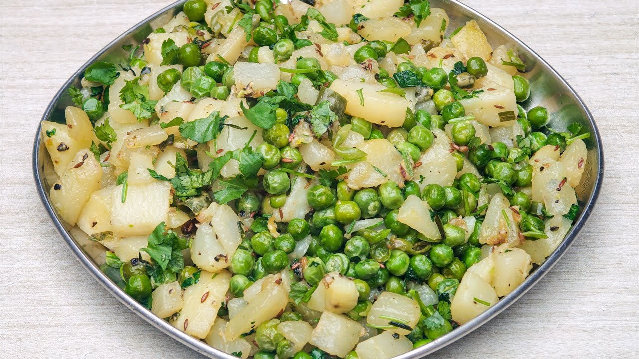 यूपी फेमस आलू मटर बनाने का तरीका l Aloo Matar Ghugni Recipe in Hindi| Winter breakfast 