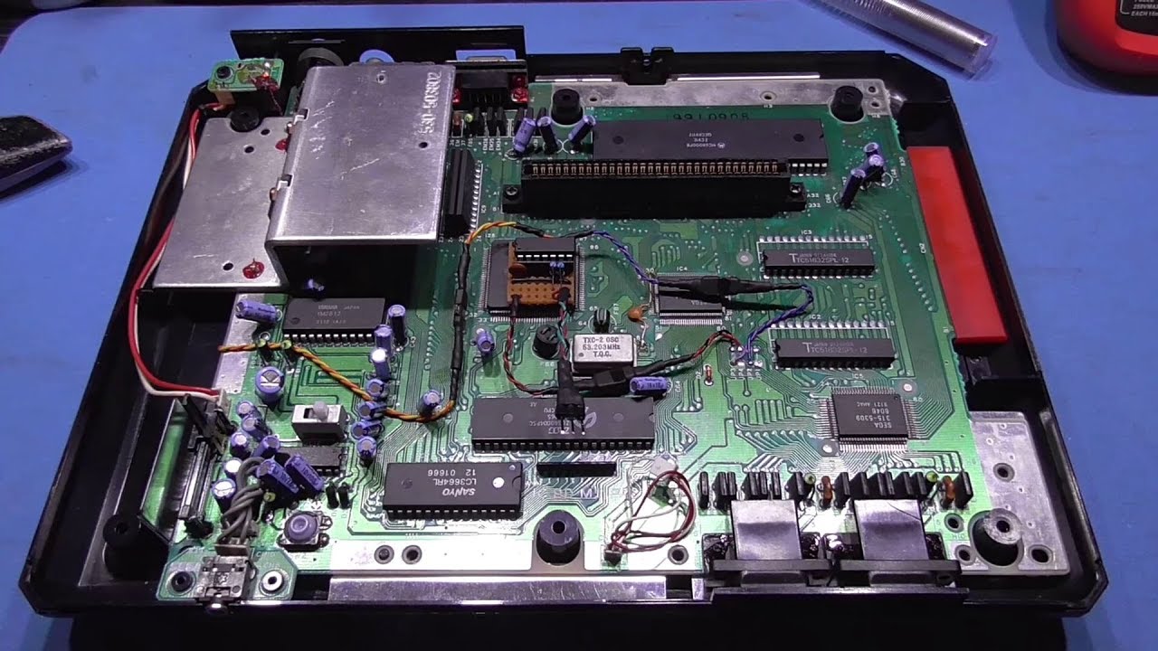 Sega Mega Drive / Genesis - Switchless Language & 50-60 Hz Mod.