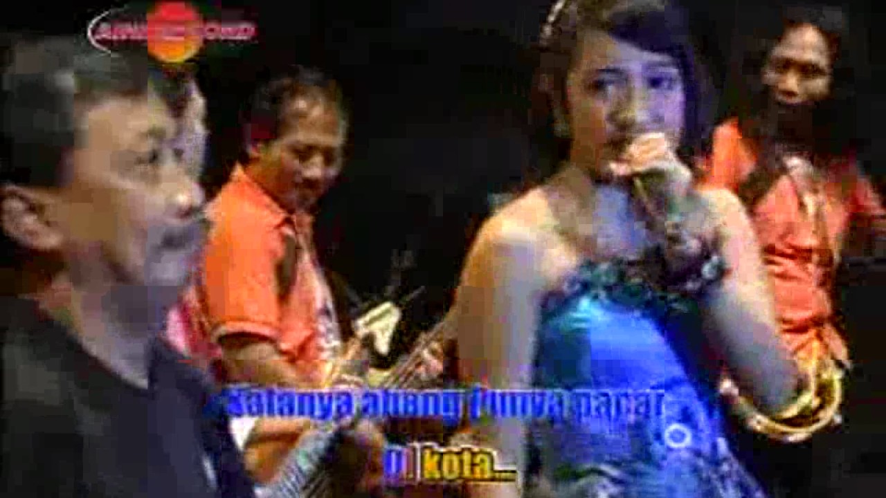 Merinda Anjani Feat. Doyok - Abang Madun | Dangdut (Official Music Video)