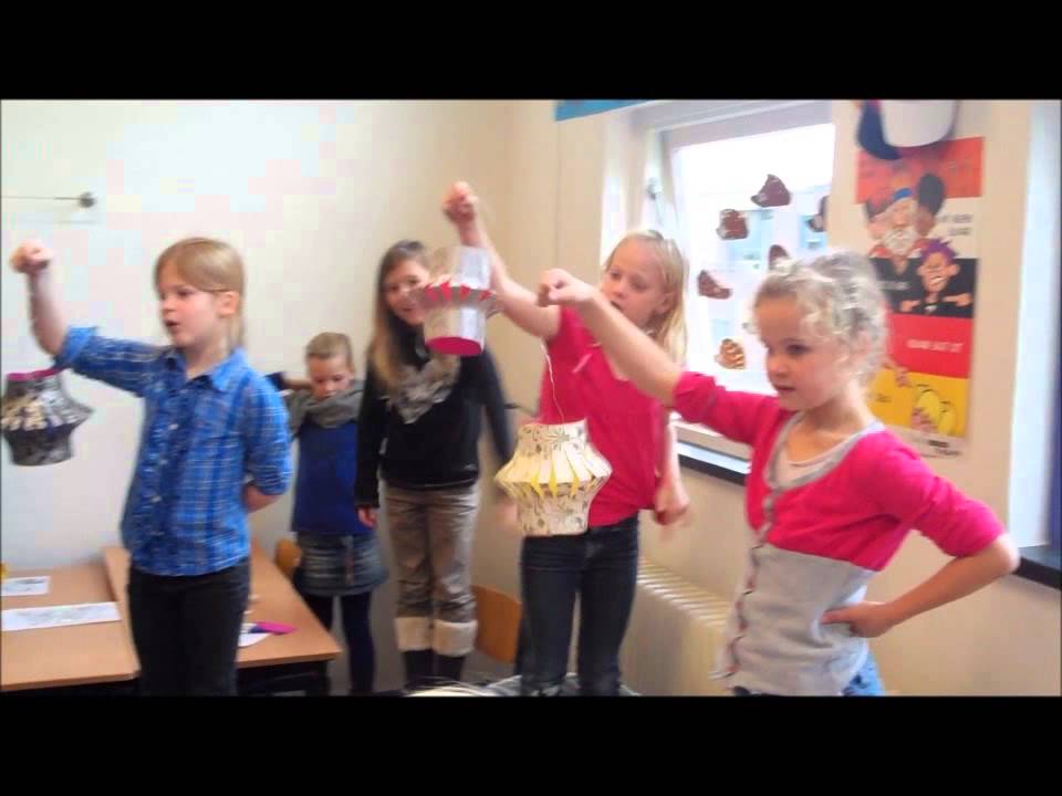 "In de maneschijn" en "11 november is de dag"
