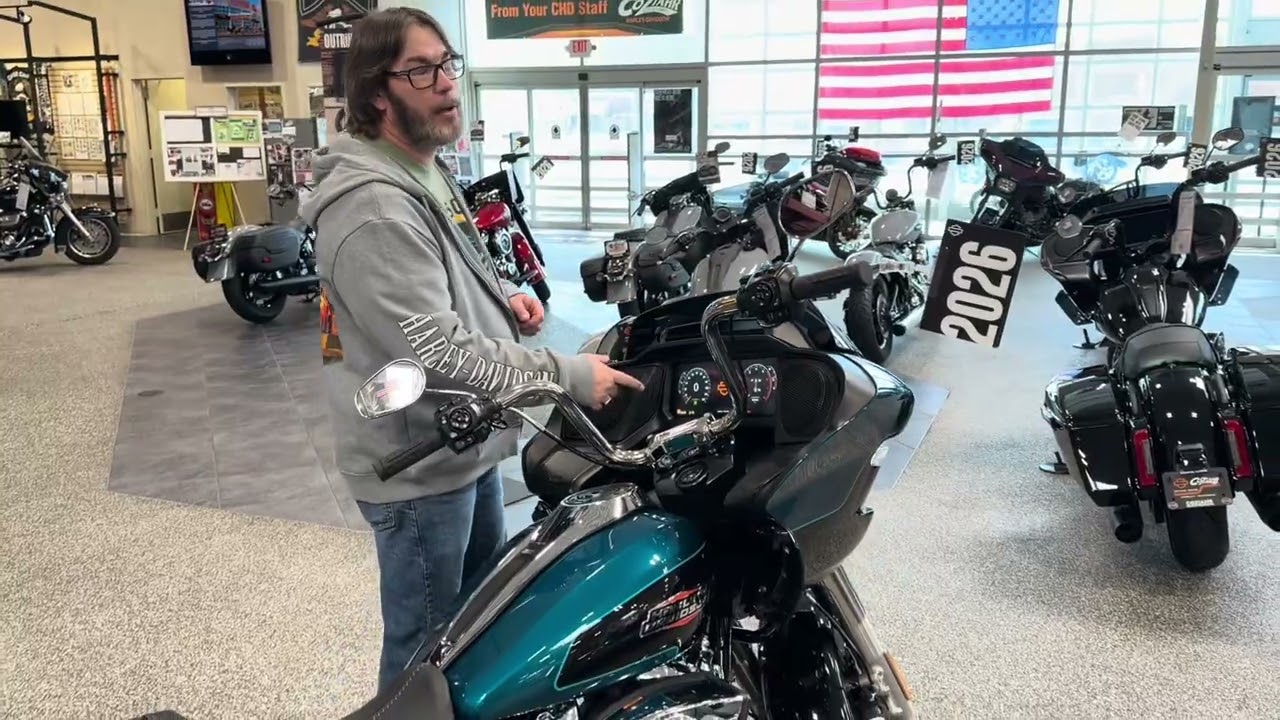 2026 FLTRX Road Glide Teal thunder and Vivid Black || Coziahr Harley-Davidson 
