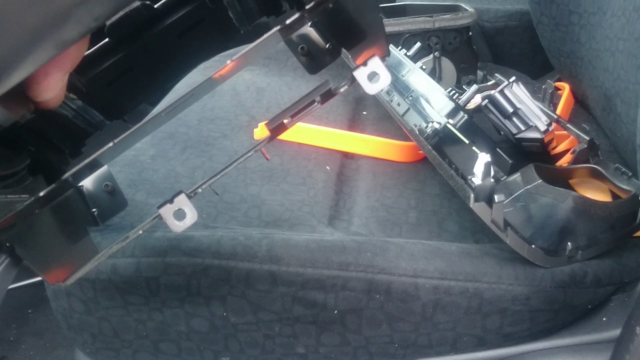 Honda Frv 2005 setero removal / access