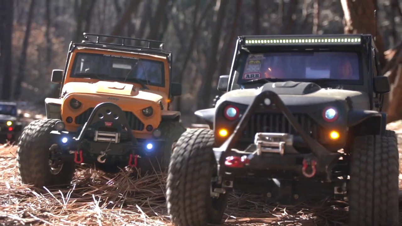 1/10 Axial SCX10 II | Jeep Wrangler Rubicon JK x 4 | Mountain trail