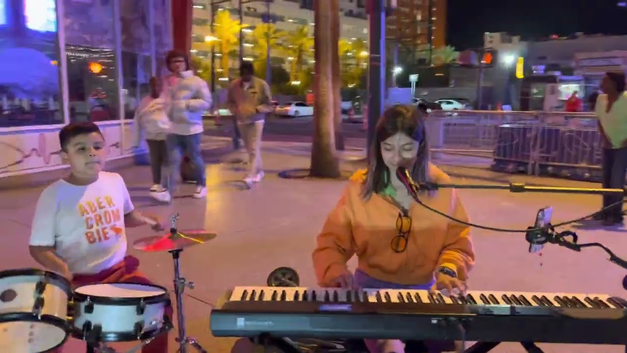 Los Consentidos Pimentel | Desde Fremont Street Las Vegas