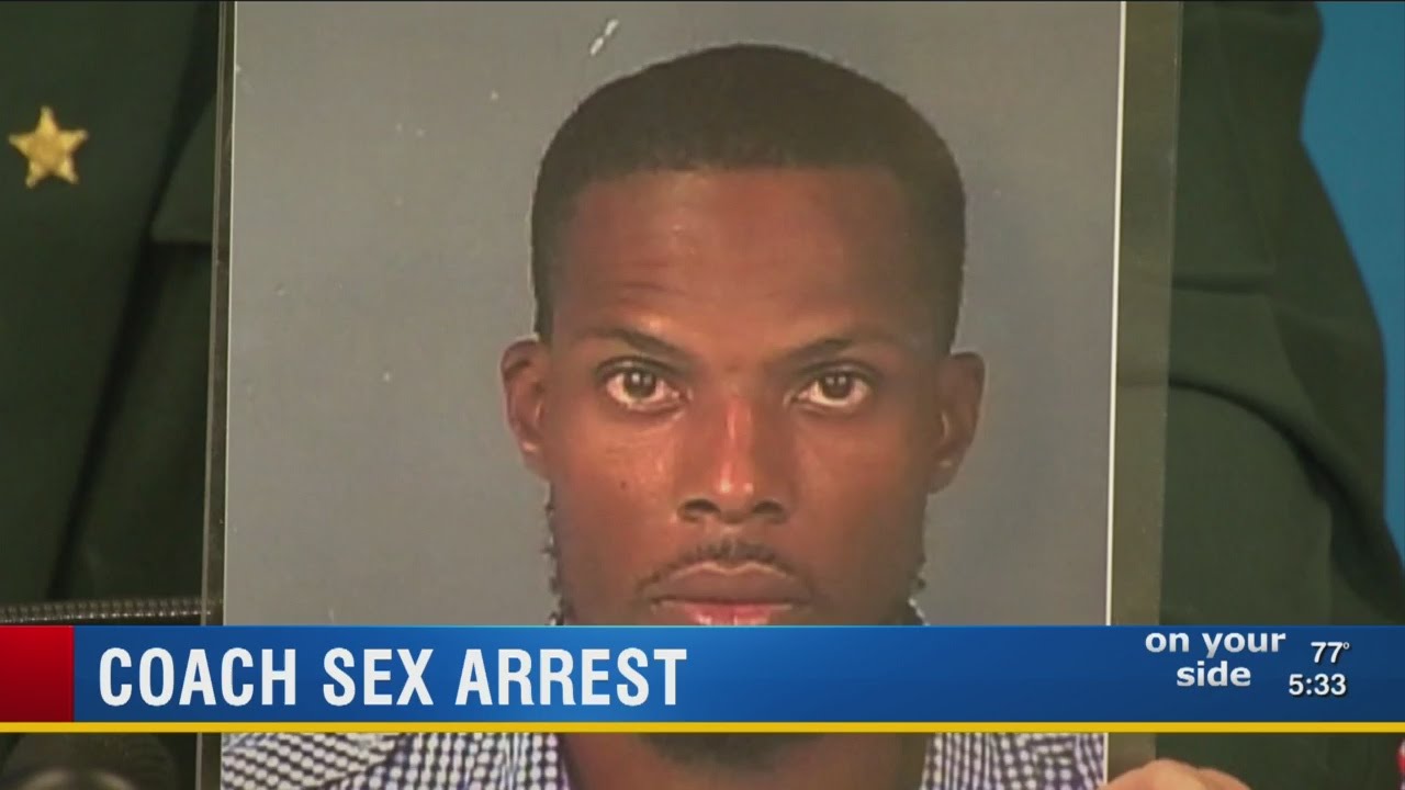 Hernando middle school football coach accused of having sex with student in classroom