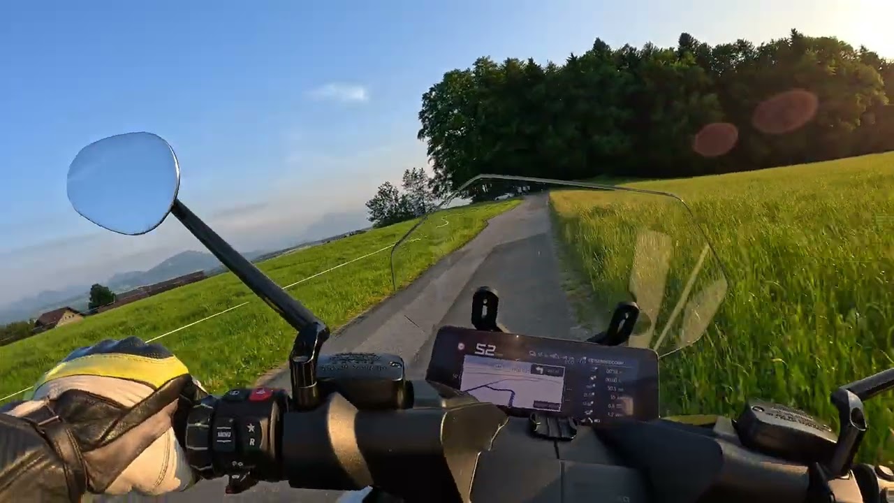 Sunset Ride - Feierabendrunde mit dem BMW CE 04