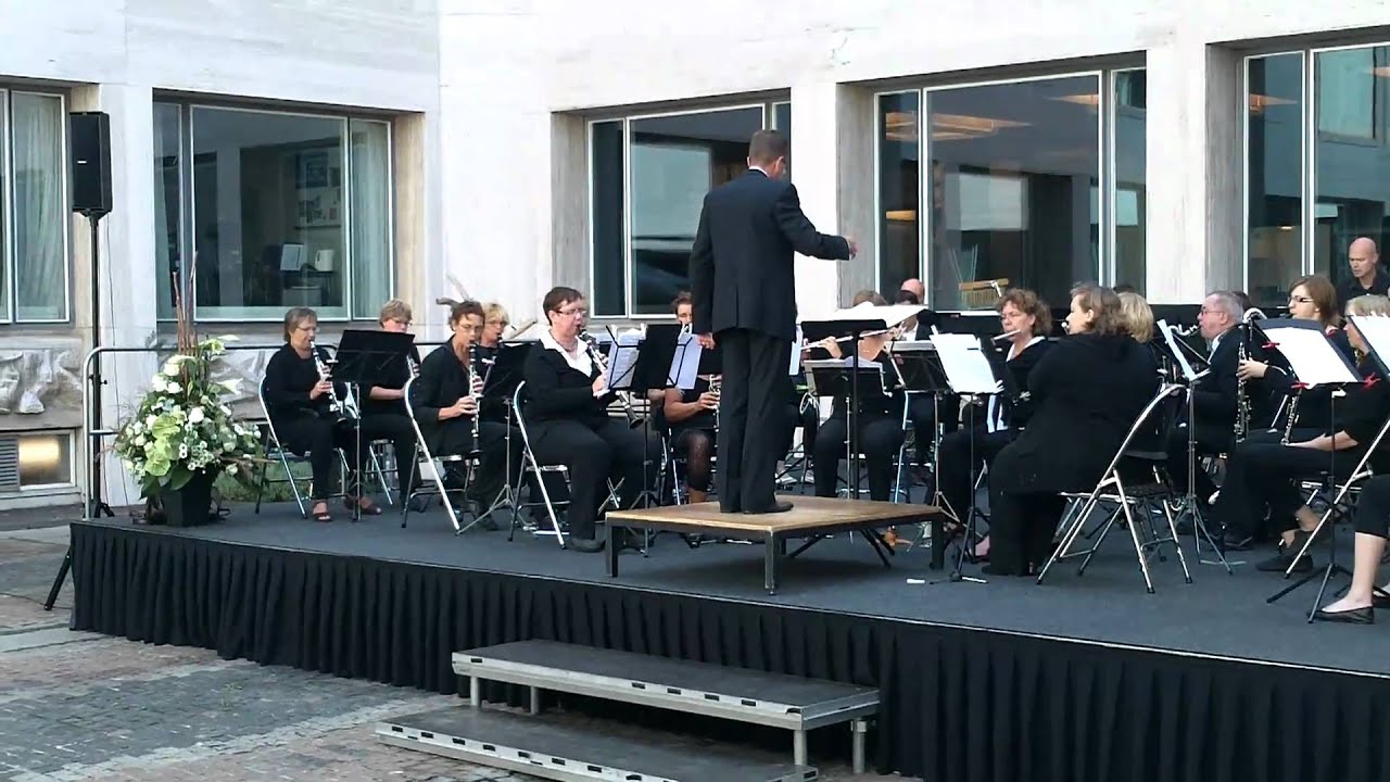 het Symfonisch Blaasorkest Nijmegen speelt de Zwaanriddersage van Jan Bosveld