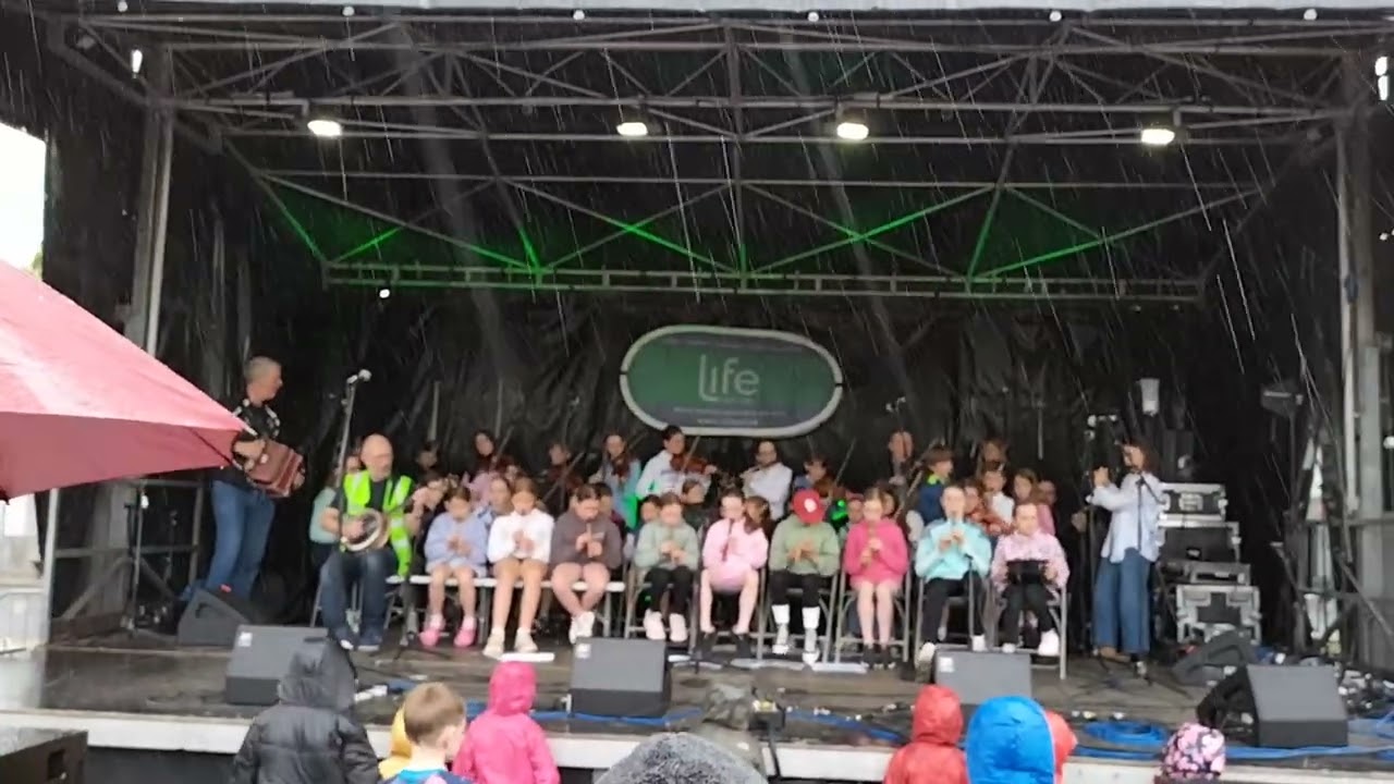 Maynooth Fleadh 2025 Maynooth Comhaltas Presentation Girls School Gig Rig