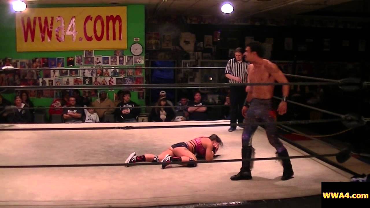 WWA4 - KAYLA LYNN VS. A R FOX - 1/15/16