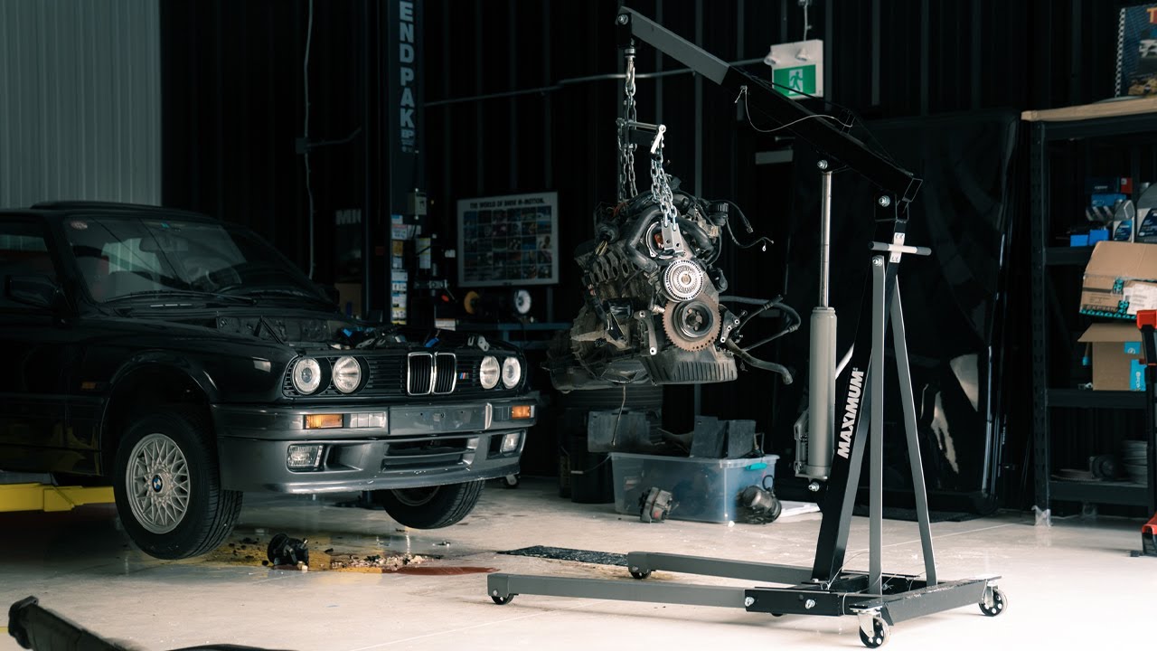 Removing A 44K Mile Engine From My BMW E30 To Put In A Higher Mileage One