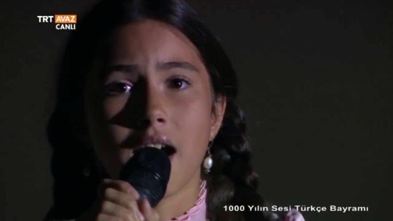 RUHUM SANA AŞIK / Yunus Emre Enstitüsü