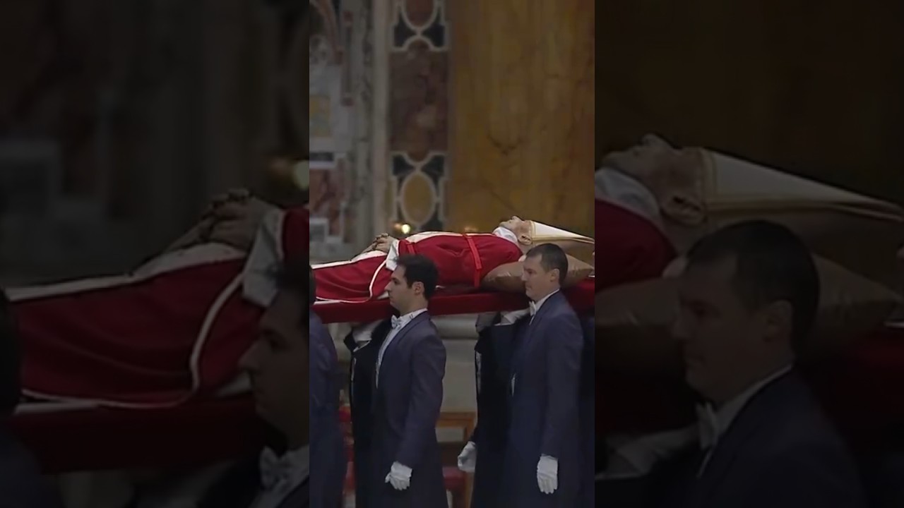 Um ano da p&aacute;scoa de Bento XVI. #bentoxvi
