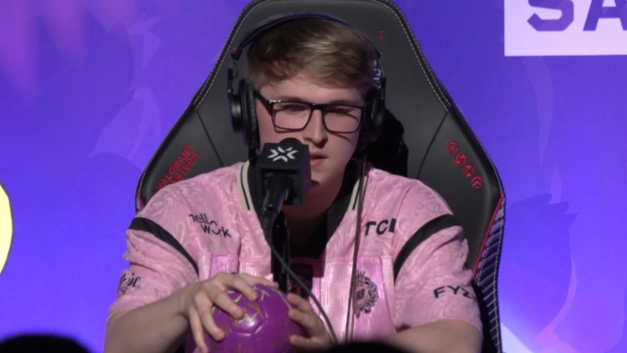 M8 starxo: 