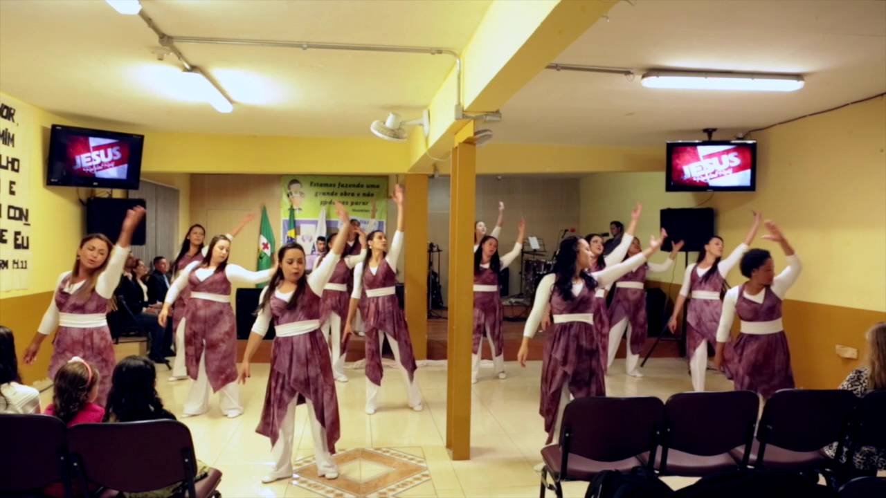 Ministério de Dança Aos Teus Pés - Coreografia Teu Santo Nome - Gabriela Rocha