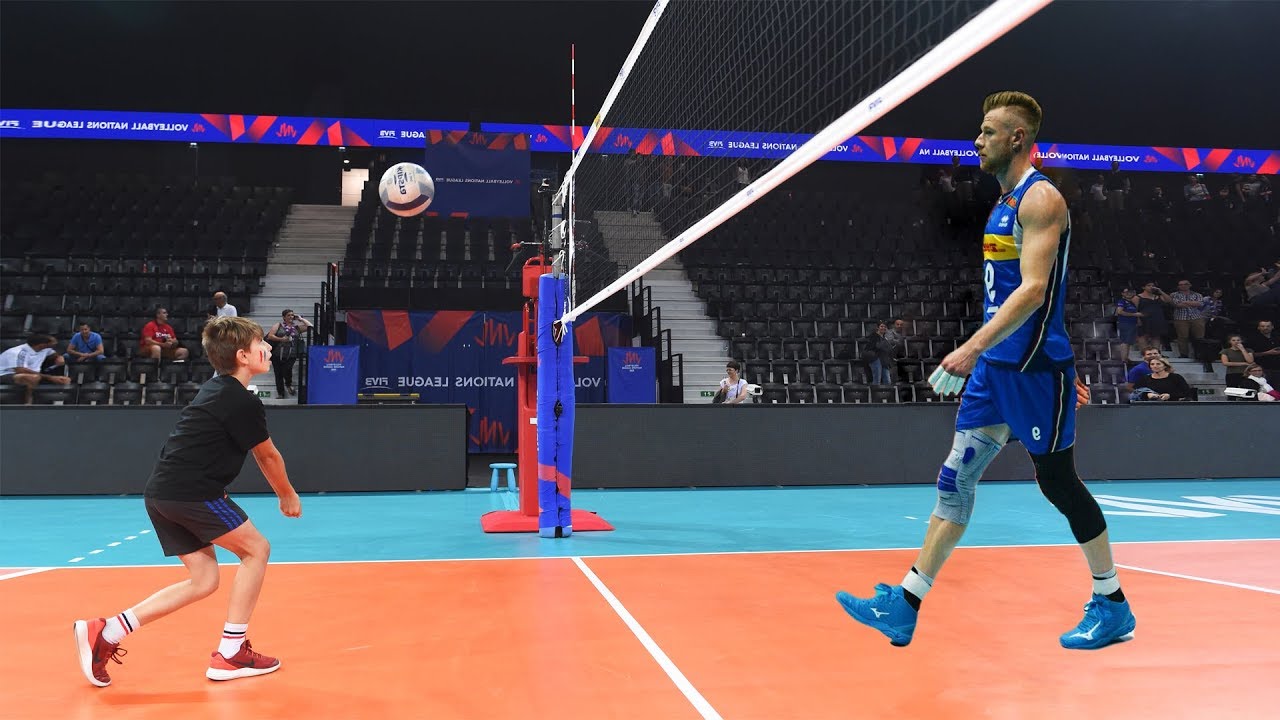 Kids And Their Idols - Beautiful Volleyball Moments (HD)