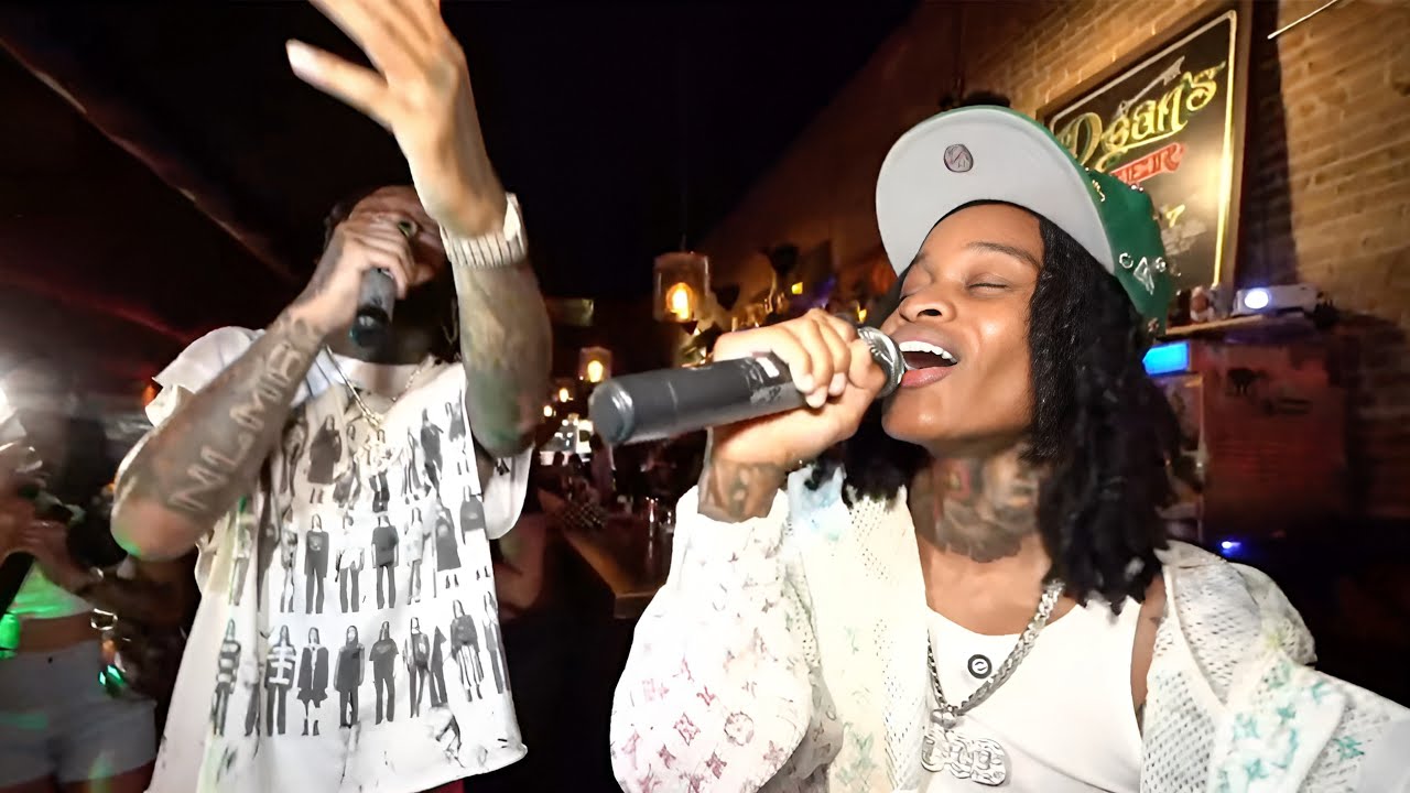 FIRST TIME AT A KARAOKE BAR @2AM!